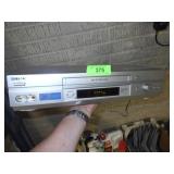 SONY HI-FI STEREO, TURNS ON