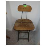 VINTAGE INDUSTRIAL STOOL