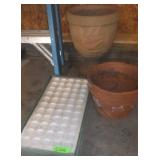 PLASTIC PEDASTAL PLANTER (17' TALL), CLAY POT, &>>