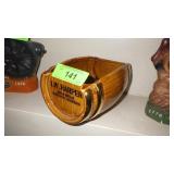 VTG I.W. HARPET KENTUCKY BOURBON CERAMIC HALF >>>>