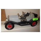 1977 JIM BEAM STUTZ CAR DECANTER-EMPTY