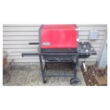 WEBER GAS GRILL-NO TANK