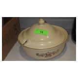 PFALTZGRAFF "VILLAGE" COVERED CASSEROLE DISH