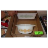 VTG PYREX BUTTERFLY CASSEROLE DISH, VTG GLASBAKE>>