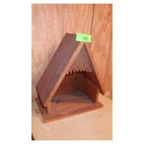 VINTAGE PINE LIGHTED CRECHE  12 x 7 x 14