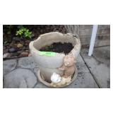 1997 HENRI STUDIO CEMENT PLANTER W/ KITTY CATS