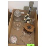 VTG ETCHED PEDASTAL BOWL, CANDY JAR, COASTER SET,>