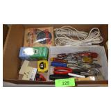 EXTENSION CORDS, SCREWDRIVERS, SCISSORS, PLUG>>>