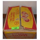 VINTAGE VICTORIO #200 STRAINER IN ORIGINAL BOX