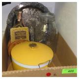 EMBOSSED STORAGE JAR, WOODEN NAPKIN HOLDER,>>>>