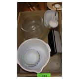 VINTAGE SUNBEAM MIXER BOWL (CHIP ON EDGE), GLASS>>