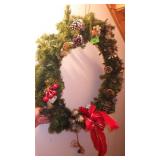 32" LIGHTED DECORATED CHRISTMAS WREATH