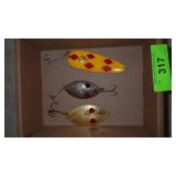 2 RED EYE WIGGLER LURES, TROLL DEVLE LURE