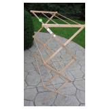 WOODEN COLLAPSIBLE CLOTHES DRYING RACK