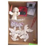 OPELLE BY CORNING ORNAMENT, PLASTIC DOVE ORNAMENTS