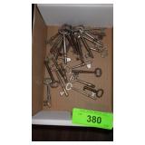 ASST VTG KEYS