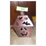 METAL HALLOWEEN TEALIGHT HOLDER (PUMPKIN FACEES &>
