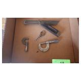 2 VINTAGE MICROMETERS  (1 STARRETT, 1 HANDI-MIKE)>