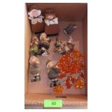 GREENBRIER? POLYSTONE FIGURINES, ACRYLIC FLOWERS>>