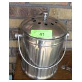 COMPOST PAIL & CHARCOAL FILTERS