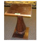 VTG PEDESTAL PLANT STAND (14" X 14" X 24")