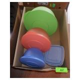 TRUBBERMAID STORAGE CONTAINER