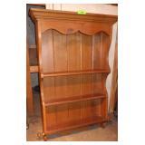 VINTAGE  WOODEN WALL SHELF W/ QUILT BAR>>>>