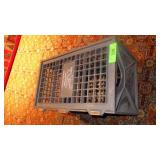 VTG HAWTHORN MELLODY PLASTIC LIDDED CRATE