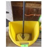 DUST PAN BUSKET, CORNER BRUSH