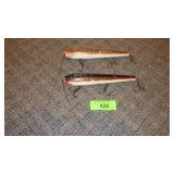 2 VINTAGE WOODEN FISHING LURES