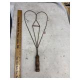 Rug beater