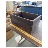 Wood crate