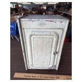 Metal cabinet