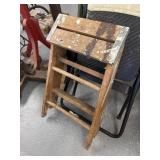 Step ladder