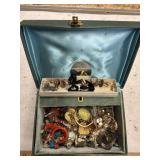 Assorted jewelry