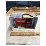Ertl international tractor