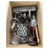 Primitive kitchen lot