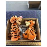 Tigger bounce and sing