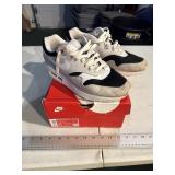 Size 11 Nike air max