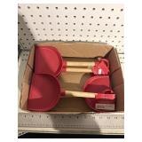 4 new cookie shovels