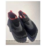 Menï¿½s water shoes