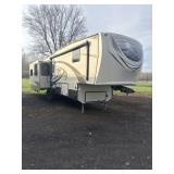 2015 Durango kz 36 ft camper