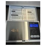 10k earrings .045 oz