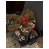 Tote with plush
