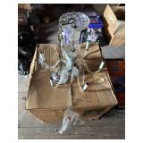 CHANDILIER