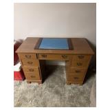 Knee hole desk