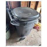 Trash bin