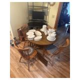 Table , 4 chairs and 2 leafs
