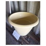 18in flower pot