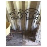 2 hose holders